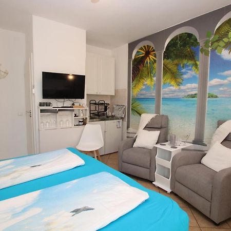 Blue Adria Suites Poreč Exteriör bild