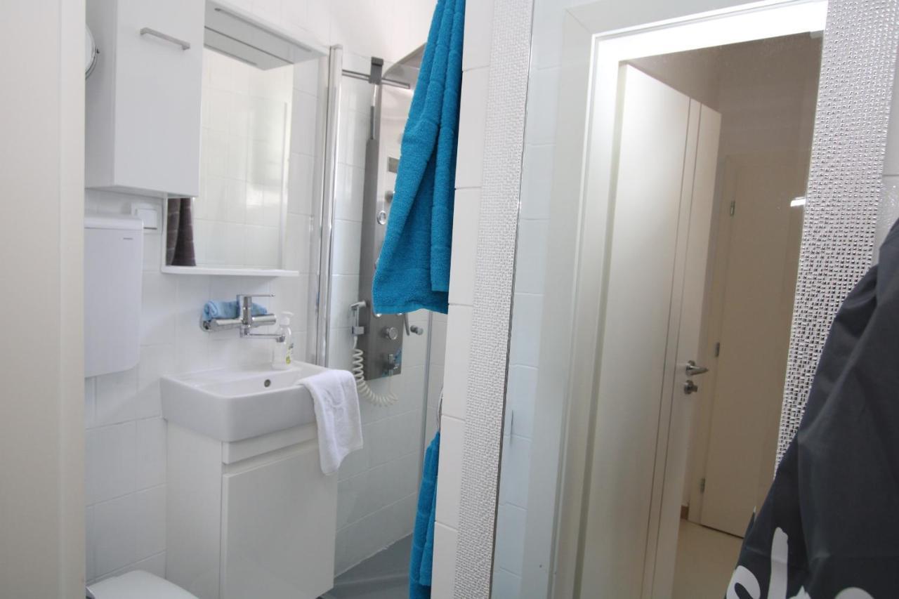 Blue Adria Suites Poreč Exteriör bild