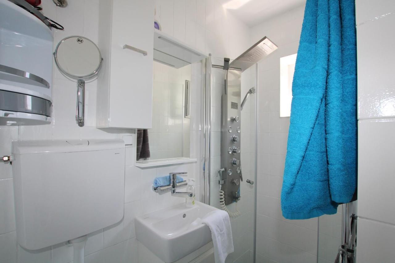 Blue Adria Suites Poreč Exteriör bild